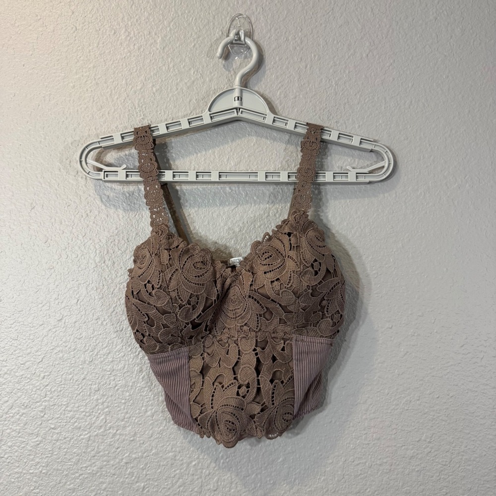 BKE Essentials Women's Size S Brown Lace Floral Smocked Camisole 308-BRK